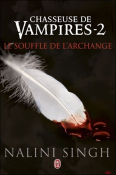 Couverture Chasseuse de vampires, tome 2 : Le souffle de l'archange