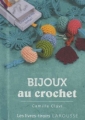Couverture Bijoux au crochet Editions Larousse 2013
