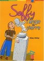 Couverture Saffy et l'ange de pierre Editions Le Livre de Poche (Jeunesse - Humour) 2004