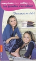 Couverture Les jumelles s'en mêlent, tome 12 : Bienvenue au club! Editions Pocket (Jeunesse) 2005