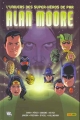 Couverture L'univers des super-héros DC par Alan Moore Editions Panini (DC Anthologie) 2005