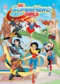Couverture DC SuperHero Girls, tome 1 : A toutes épreuves Editions Urban Kids 2016