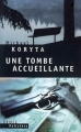 Couverture Une tombe accueillante Editions Seuil (Policiers) 2010