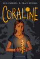Couverture Coraline, illustré (Russel) Editions Delcourt (Contrebande) 2018