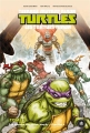 Couverture Les Tortues Ninja (Hi Comics), tome 2 : La Chute de New-York, partie 1 Editions Hi comics 2018