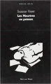 Couverture Les meurtres au poisson Editions Noir sur Blanc (Littérature étrangère) 2001