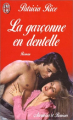 Couverture La garçonne en dentelle Editions J'ai Lu (Pour elle - Aventures & passions) 1998