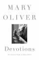 Couverture Devotions: The Selected Poems of Mary Oliver Editions Penguin books 2017