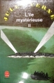 Couverture L'Île mystérieuse (2 tomes), tome 2 Editions Le Livre de Poche 1968