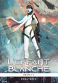Couverture L'enfant blanche, tome 2 : Piraterie Editions Plumes solidaires 2021