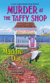 Couverture A cozy capers book group mystery, book 2: Murder at the taffy shop Editions Kensington 2020
