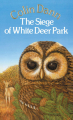 Couverture Les animaux du bois de Quat'Sous, book 6 : The Siege of White Deer Park Editions Red Fox 1986
