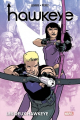 Couverture Hawkeye : Les Deux Hawkeye Editions Panini (Marvel Deluxe) 2021
