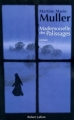 Couverture La trilogie des servantes, tome 1 : Mademoiselle des palissages Editions Robert Laffont 2010