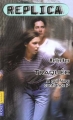 Couverture Replica, tome 2 : Traquée Editions Pocket (Junior) 2001