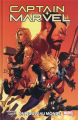 Couverture Captain Marvel (Thompson), tome 05 : Un nouveau monde Editions Panini (100% Marvel) 2022