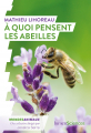 Couverture À quoi pensent les abeilles Editions humenSciences (Mondes animaux) 2022