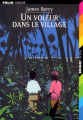 Couverture Un voleur dans le village Editions Folio  (Junior) 2000