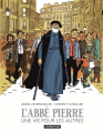 Couverture L'Abbé Pierre : Une vie pour les autres Editions Casterman 2023