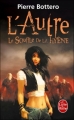 Couverture L'autre, tome 1 : Le souffle de la hyène Editions Le Livre de Poche 2012