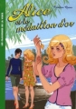 Couverture Alice et le médaillon d'or Editions Hachette (Les classiques de la verte) 2007