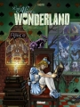 Couverture Little Alice in Wonderland, tome 1 : Run rabbit, run ! Editions Glénat 2012